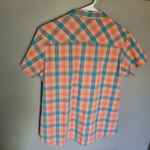 Cabelas Women's Button Down Tee - Picture 2 of 4
